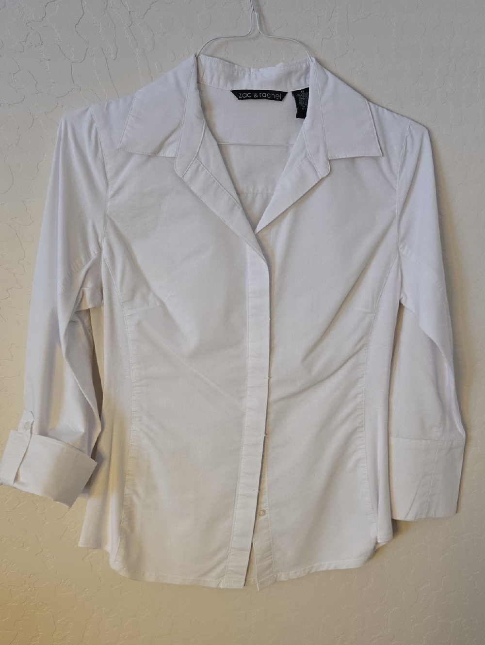 Zac & Rachel Style: 3/4 sleeve button-up Fitted Top